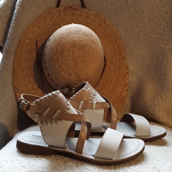 NEW DIBA.True sandles - Picture 1 of 8